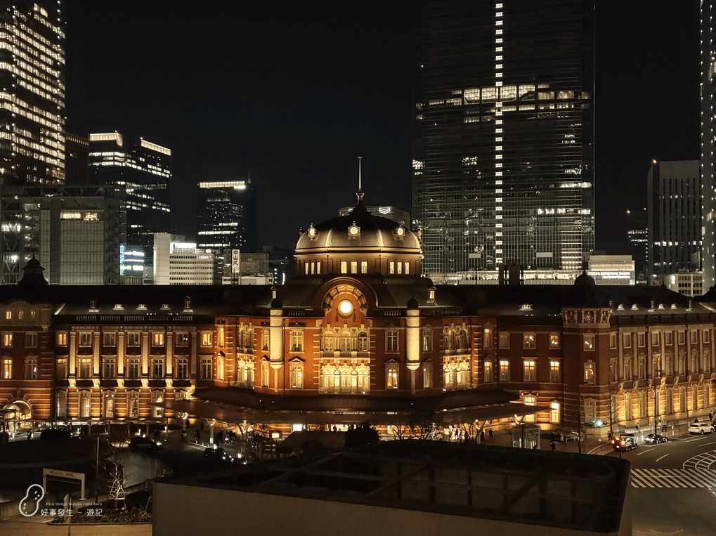 東京駅動人的夜景